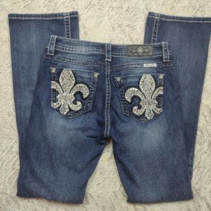MISS ME Blue Jeans Fleur De Lis Back Pockets, MP7712T, Sz 28 Midrise Boot Cut
